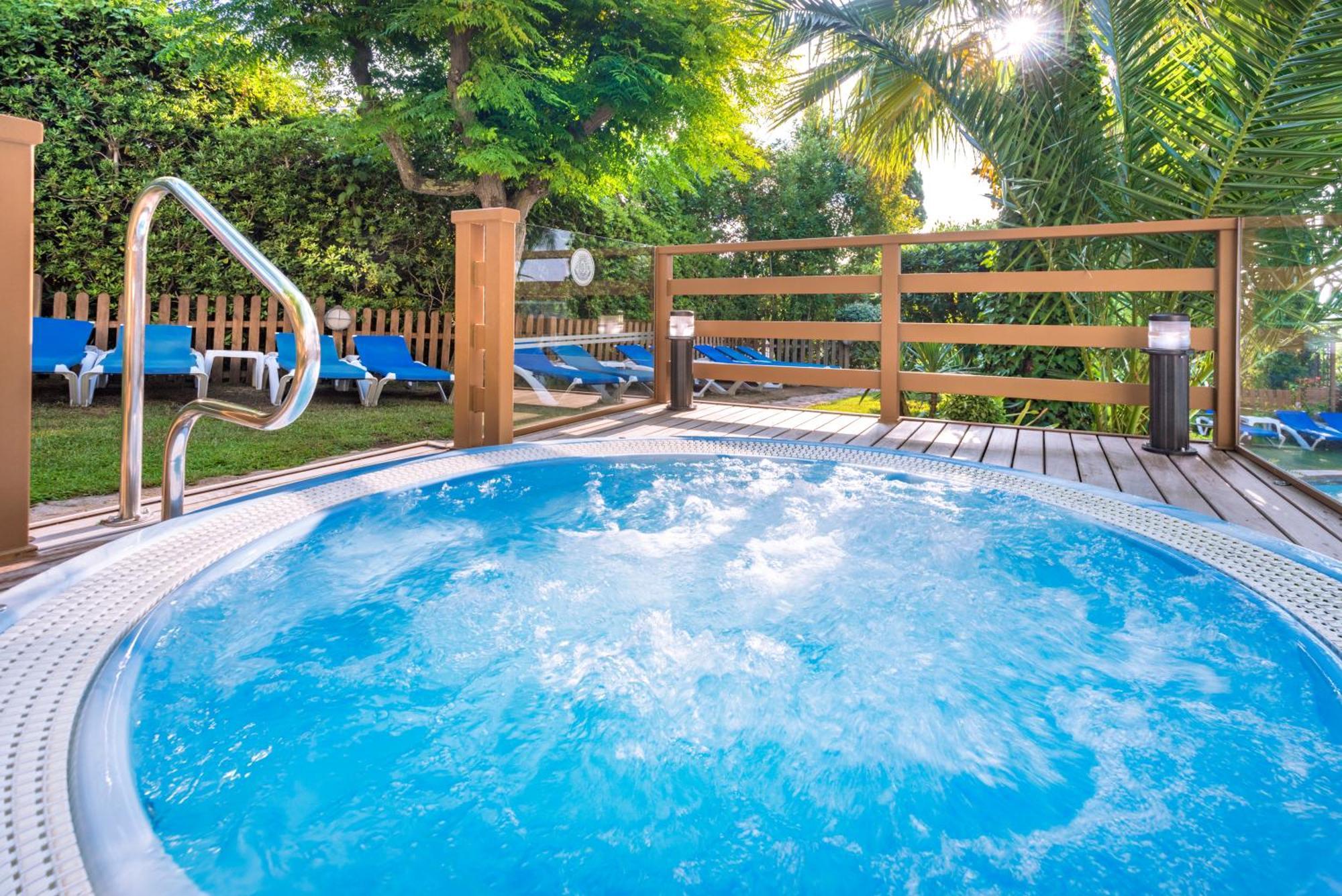 Hotel Ght Neptuno-Tossa & Venus Spa ตอสซาเดมาร์ ภายนอก รูปภาพ